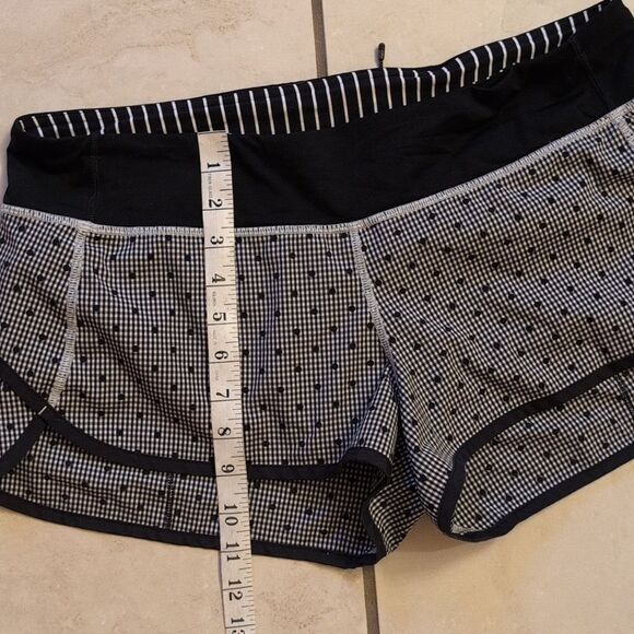 Rare Lululemon Run Speed Short Dottie Eighth Gingham white black size 10 - Picture 8 of 12